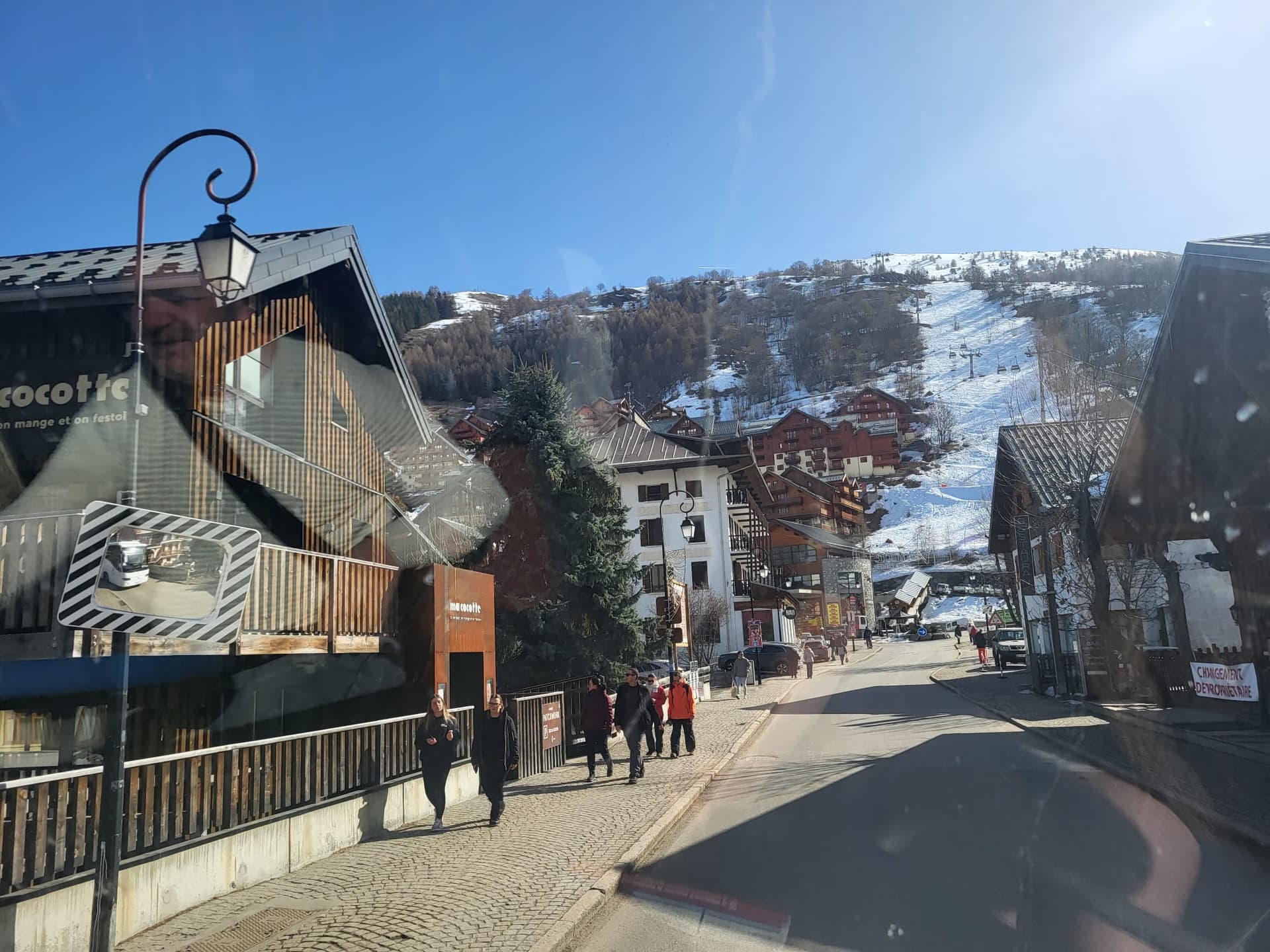 Station de ski de Valloire au lever du jour