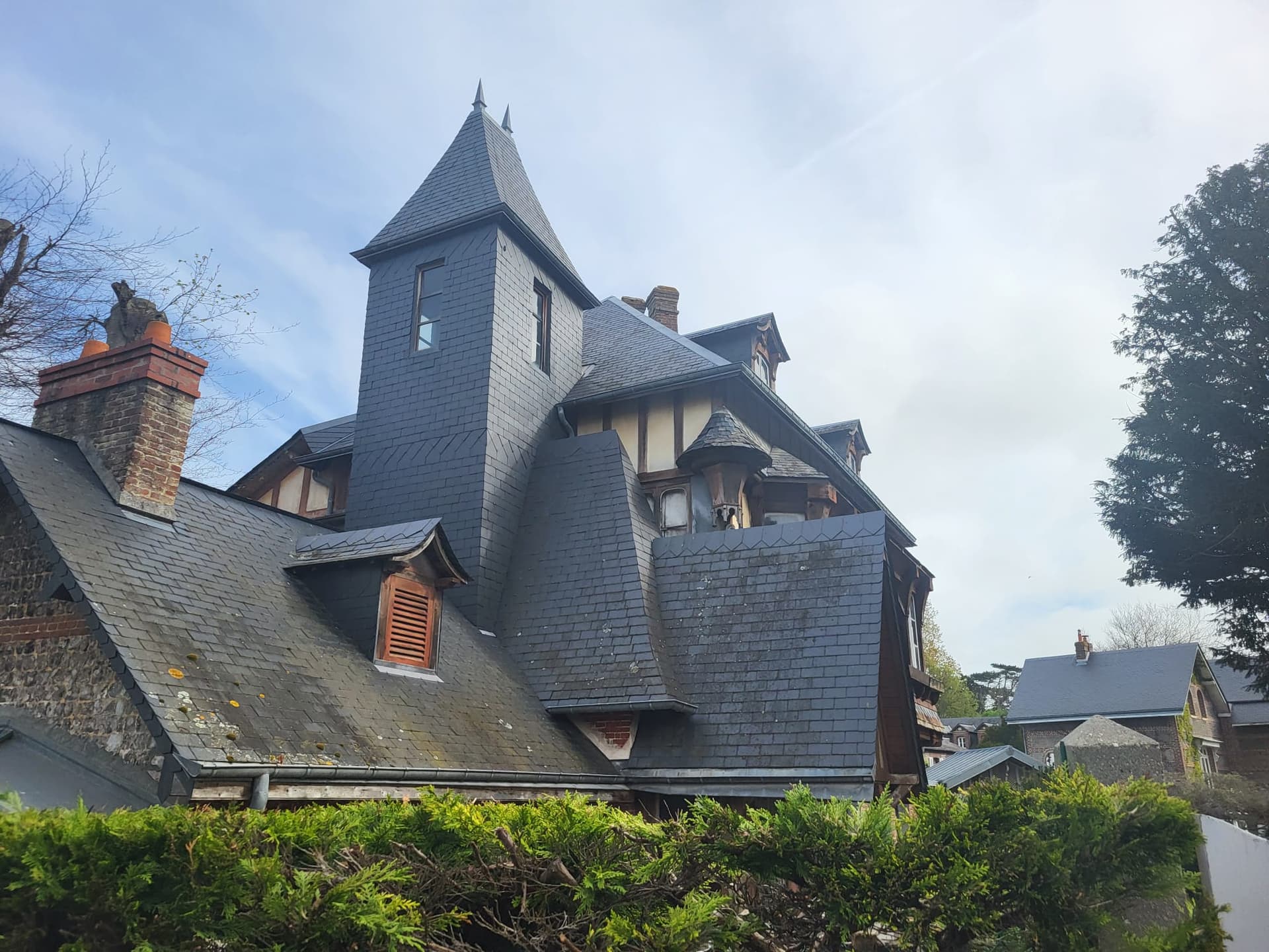 Maison normande aux toits d'ardoise — Étretat