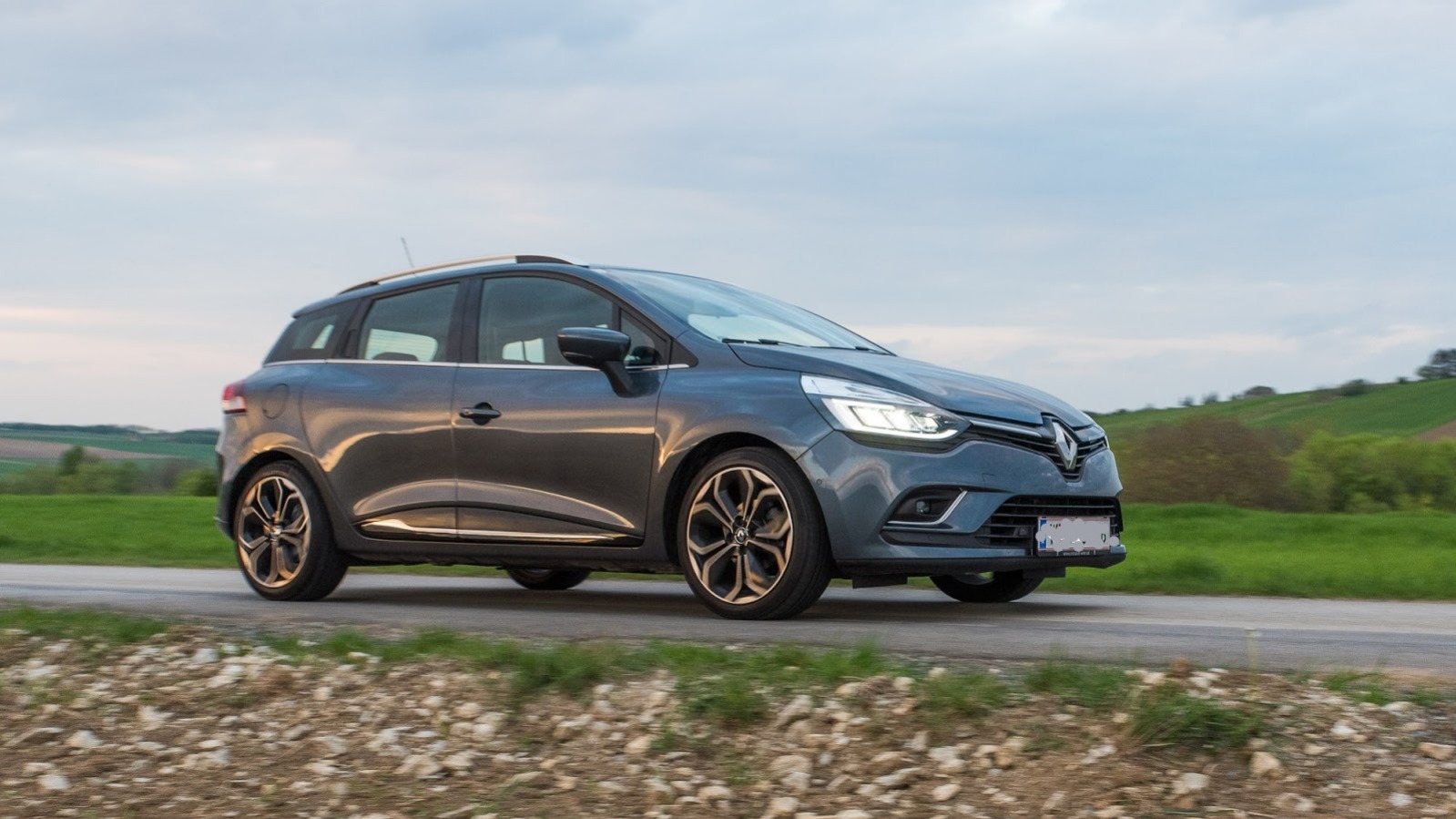 Renault Clio — 5 places